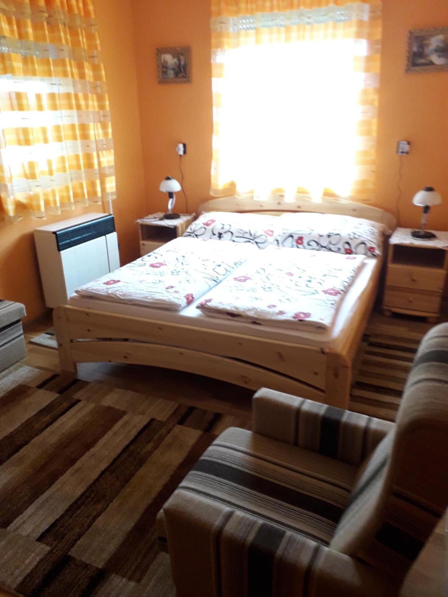 Abádszalók Kelemen Apartmanok מראה חיצוני תמונה