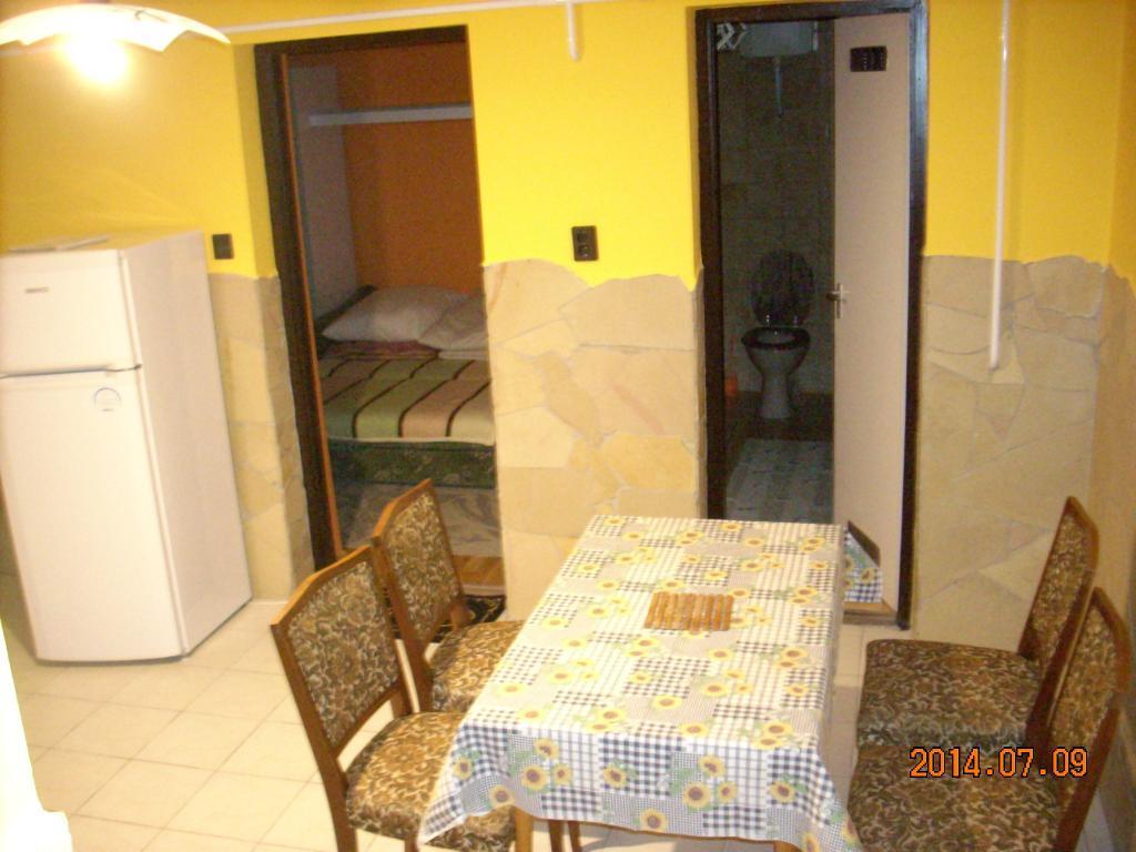 Abádszalók Kelemen Apartmanok מראה חיצוני תמונה